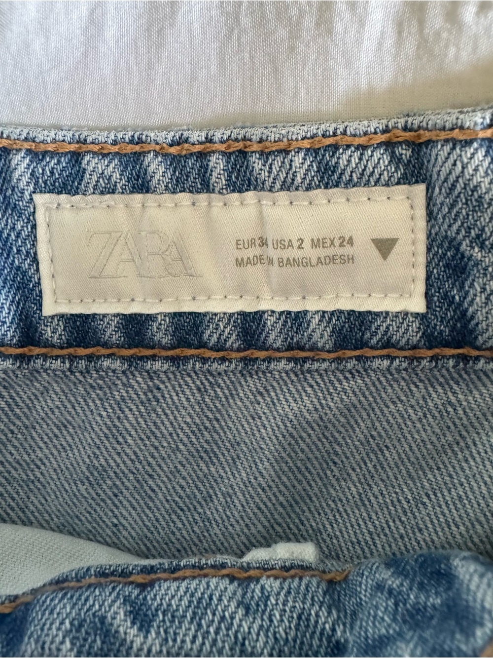 Zara Light Blue Barrel Jeans - Picture 6 of 7